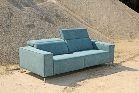 Divano design moderno angolare con poggiatesta reclinabile con relax lineare pelle e tessuto, modello Tomas | Gobbo Salotti