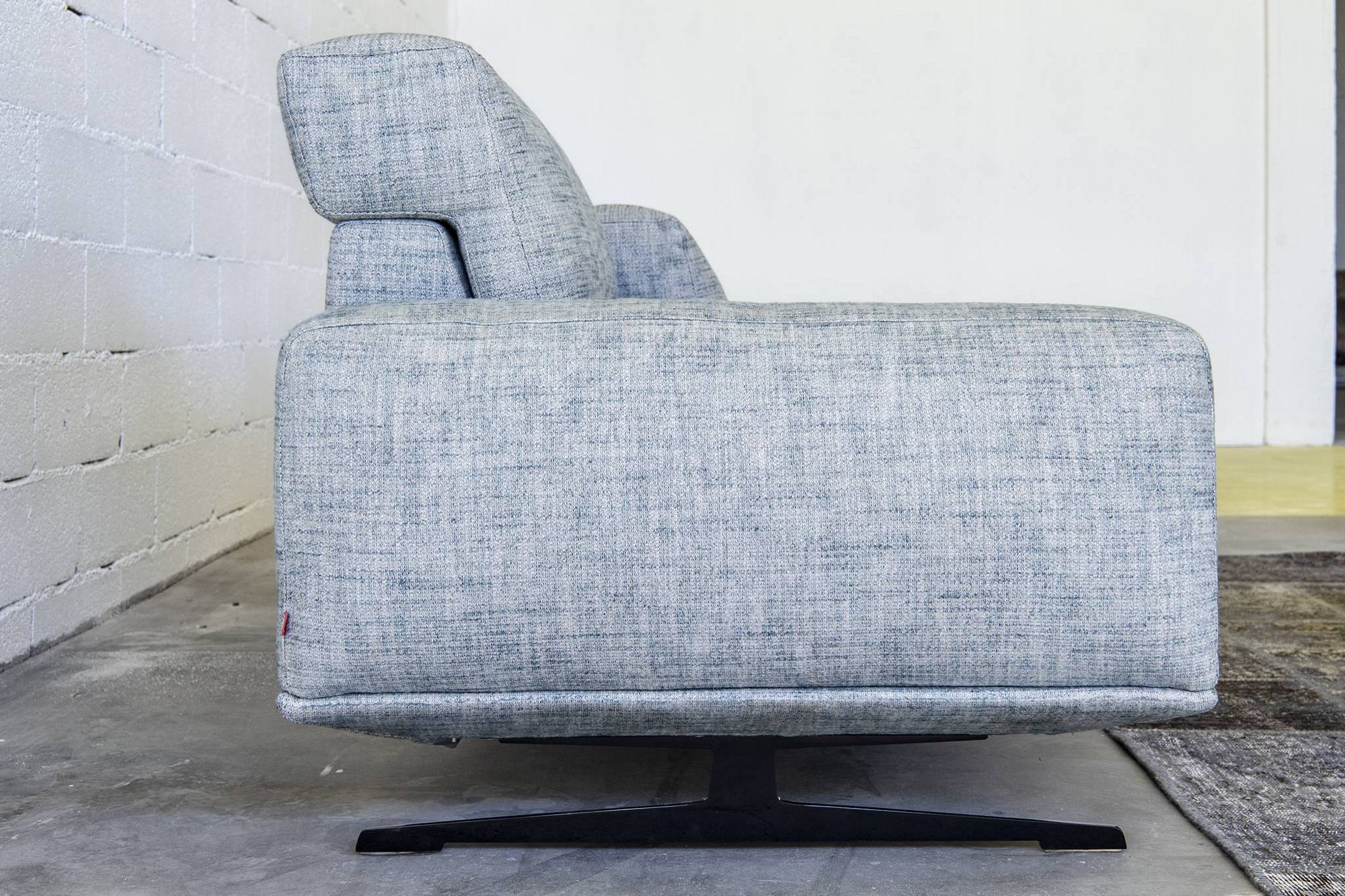 divano moderno con poggiatesta reclinabile - Gobbo Salotti
